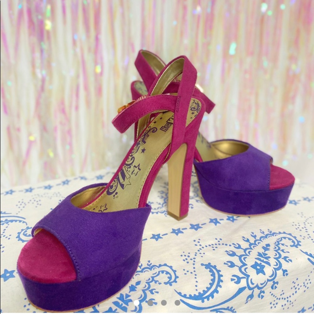 bratz doll style Purple & magenta platform pumps